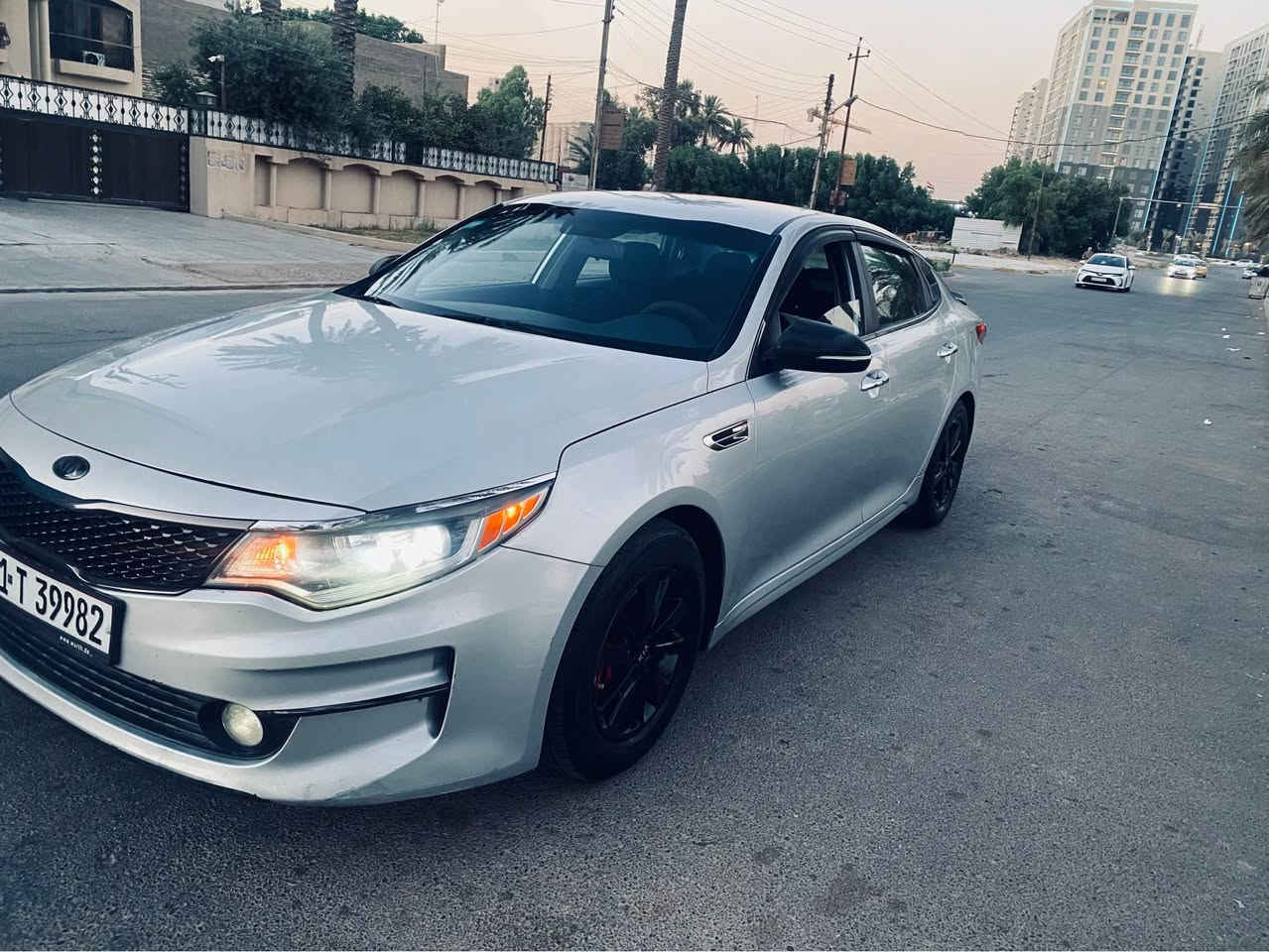 للبيع كيا اوبتما

موديل ٢٠١٦ وارد امريكي

الرقم الجديد (الدولي) بغداد

سيارة نظيفة جدا جدا جدا وحسب الصور المنشورة.

حادثها جاملغ امامي و شويه من باب السايق مصلح درجة اولى، صوره الحادث مرفقة.

هيكل السيارة نظيف جدا 

تبريد ثلج

لايتات زينون

داخل السيارة اسود

كير ومحرك نظيف

صدر جديد

المكان بغداد- السيدية

السعر ١١٨ ورقة 

الهاتف *********** بغداد, العراق
