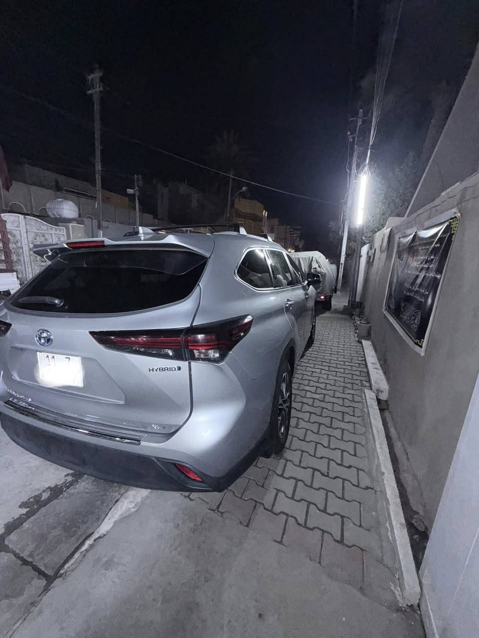 سلام عليكم من رخصه اداره الكروب
هايلندر هايبرد وارد امريكي 2024 XLE
رقم بغداد  اب اسمي 
ماشيه 24.500ميل
مكينة هجينه 2500تنفس طبيعي
السعر 283 ورقة بيها شوفه 
الرقم *********** مكاني بغداد
