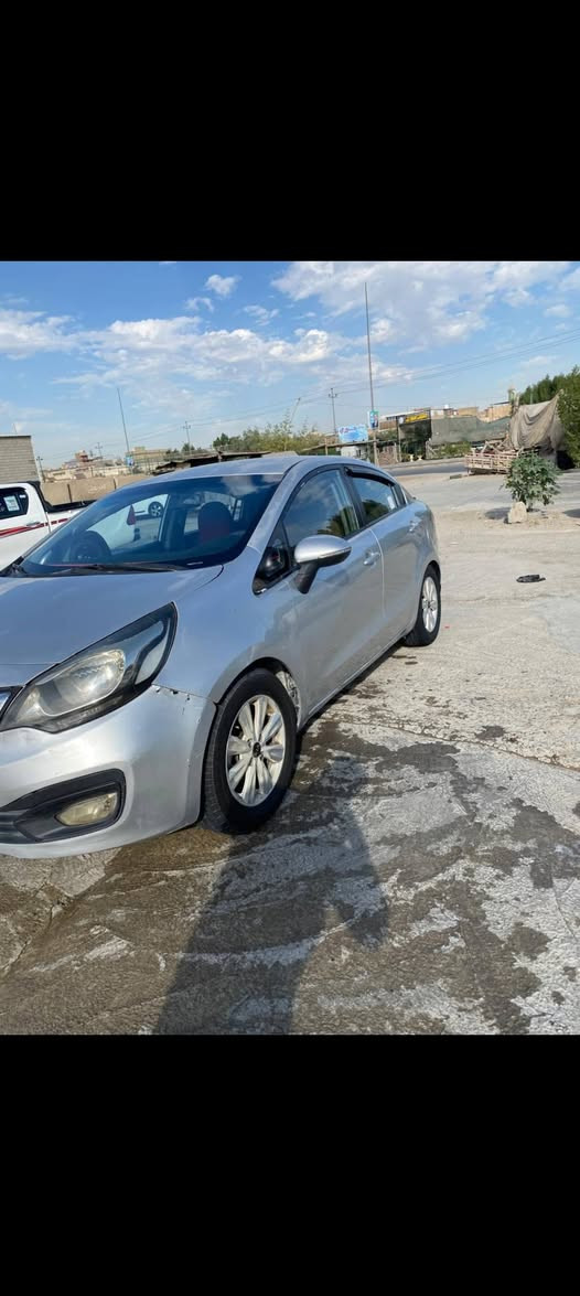 سلام عليكم كيا ريو موديل 2013 خليجي رقم اربيل بأسمي حجم المحرك 1600 المرغوب  السياره ببيه٣قطع بدون دواخل مكاني كربلاء  السعر ٧٨ وبيه مجال قليل للستفسار ***********
