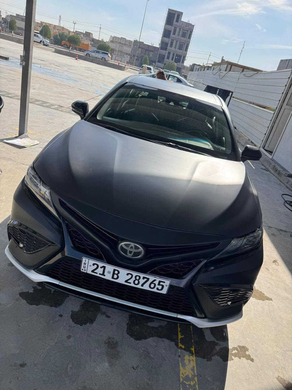 كامري ٢٠١٨ رقم شمالي مغلفة
سياره نظيفة مناقصها اي شي  
حادثها خلفي بسيط
بيع و ترهم بمراوس بسيارة احدث منها
***********تواصل واتساب
