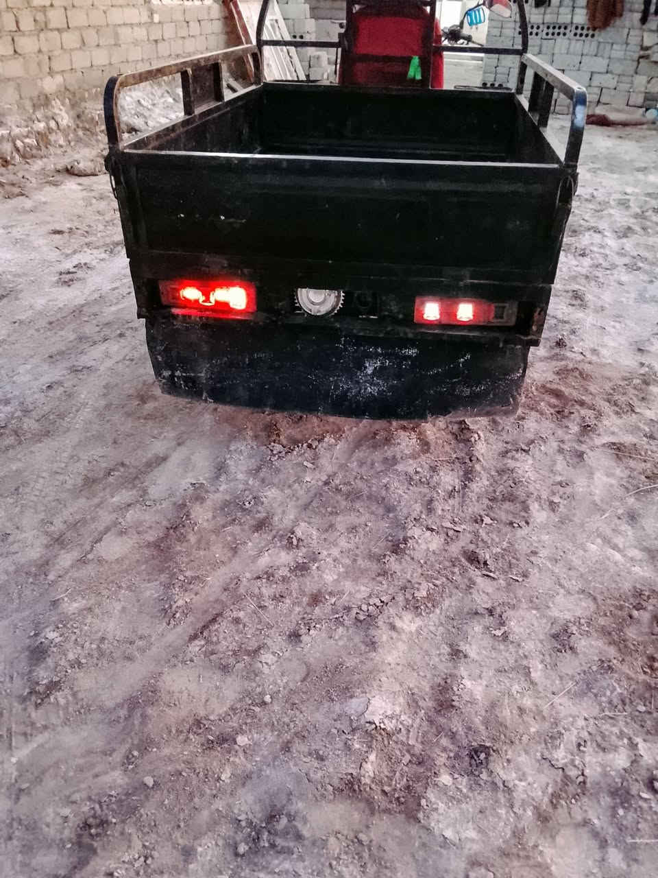 ستوته جمره للبيع كلك بدون أوراق وسنويه نضيفه السعر 650وبيه مجال للشراي المكان  السماوه السوير 
الرقم***********
