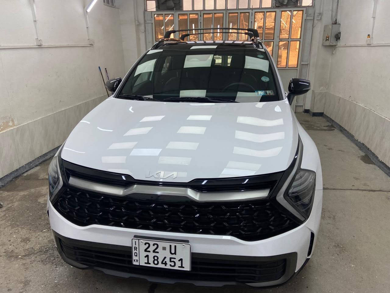 السلام عليكم
كيا سبورتج للبيع 
مديل 2024  فئة X Line فول مواصفات
وارد امريكي (صور الحادث مرفقة بالمنشور)
الضرر باب خلفي وجاملغ خلفي عكس السايق معدل على بارد  فقط
الباقي كفالة عامة 
محرك 2.5 Gdi
كير 8 نمر
دفع رباعي
بنوراما
تبريد قطعتين منفصل
تدفئة كشنات 
شاشة متصلة كبيرة
تحكمات ستيرن جهتين
حساسات امامية
حساسات خلفية
رادار امامي
نظام توفير  وقود A
5وضعيات قيادة  (سبورت /نورمل /جليد /سمارت)
ويل كب 19
ابل كار بلي 
اضائة LED امامية وخلفية
كشنات جلد 
تشغيل عن بعد 
جام اوتو
هاند بريك دكمة
نظاك المحافظة على المسار 
قيادة ذاتية 
نقطة عمياء
منافذ يو اس بي /تايب سي
تشغيل عن بعد 
ممشى السيارة حاليا 7654الف ميل 
وعليها تخم تايرات جديد 

العنوان :بغداد الكاظمية 
***********
