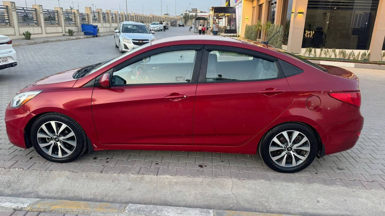 هونداي اكسنت امريكي 2017 ضرر قبغ صندوك فقط بدون دواخل بدون ايرباك +مكانات تقليم مشلع الصبغ كير ومحرك شرط محرك GDi تبريد شغال داخل رصاصي كشنات جلد تحكمات ستيرن ويلكب كروم كابون بانزين شرط التحويل السعر 103 وبيها مجال للاستفسار الاتصال على الرقم ***********
