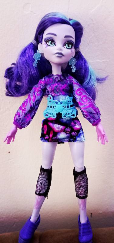 صباح الخير و جمعة مباركة يارب 🌹 من النوادر 🫨 مونستر طبعاً بالفديو توهمت و كلت رينبو 😅 ألمهم مونستر شكل مميز ملابس كاملة جديدة لوك ب٨٠٠٠ دينار فقط 🤩


**إذا كنت صاحب هذا الإعلان وتريد حذفه لأي سبب، رجاءا أرسل رسالة إلى الدعم الفني**