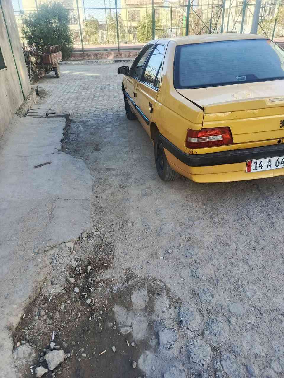 سلام عليكم بيجو 405 سياره كفاله كير مكينه تبريد كفاله رقم نكليزي مصفره سياره جاهزه  *********** بي وتساب سعر 37
