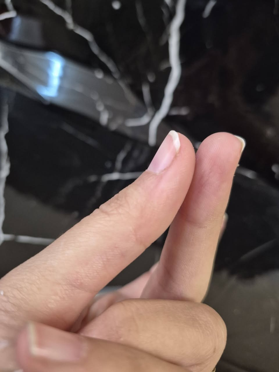 عرض خاص من عروض العيد 
لاصق رموش قطعه ب٣ قطعتين ب٥ 
 اني ماحجي شوفو بالفيديو شلون لزكه قوي والحلو الي بي ميوكع الرموش الاصليه كلش حلو يجنن 
او احلى شي هو لونه ابيض بس من ينشف يصير شفاف ميبين مخليه لاصق اصلا كلش حلو احب هيجي شي 
اكثر وحده تتفاعل تفوز كل خميس وحده تفوز


**إذا كنت صاحب هذا الإعلان وتريد حذفه لأي سبب، رجاءا أرسل رسالة إلى الدعم الفني**