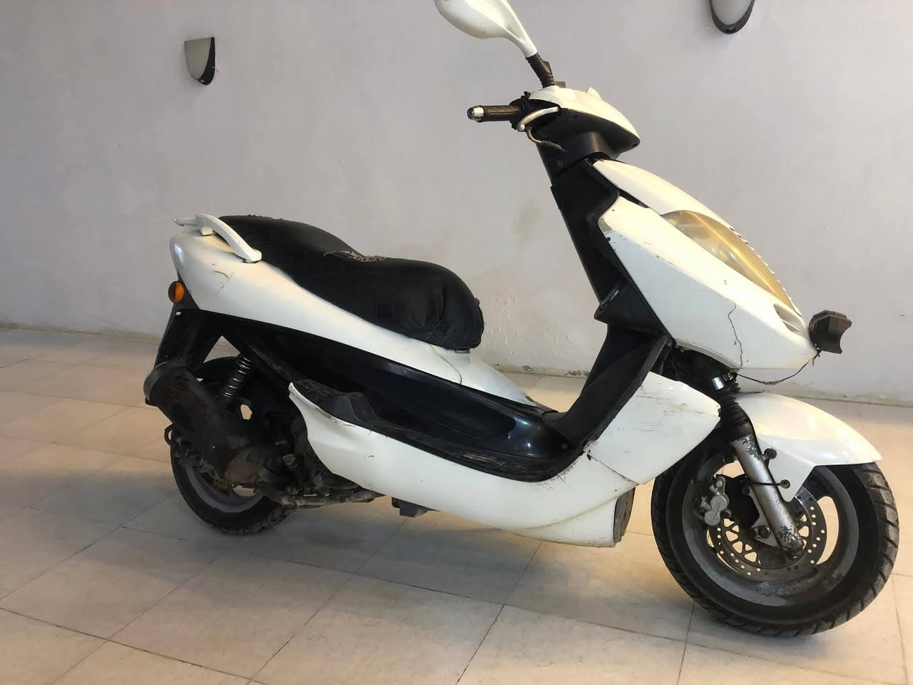 #للبيع او مراوس 
موطور كايمكو ياباني نظيف مثل ماموضح بالصور 
السعر ٦٠٠ الف دينار  او مراوس 

(مو شراي لا تكسر بالسعر) رقمي /***********
