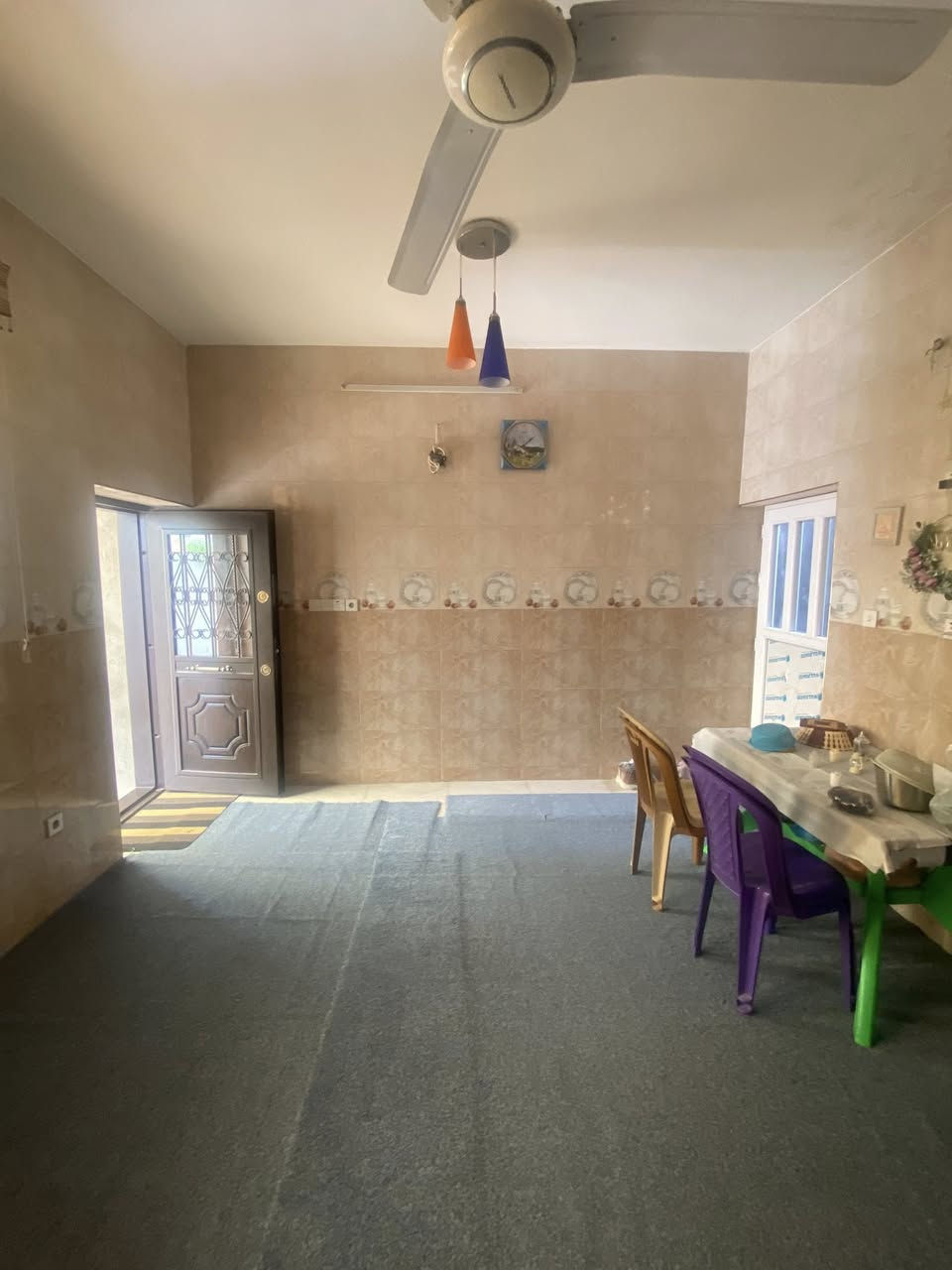 🏠دار طابو ملك صرف
 موقع مميز للبيع
____________
المساحه:-200م
الواجهة :-10 م
____________
📍الموقع :-حي الواسطي
قرب مجمع المدارس
———————-
بناء 2016
____________
💸السعر :علق تم يوصل السعر
____________
يحتوي الطابق الاول على:-
كراج +استقبال +صحيات خارجي و داخلي
مطبخ+هول +غرفتين نوم
____________
يحتوي الطابق الثاني على:-
بيتونه فقط
____________
للاستفسار اكثر الاتصال
***********📱
____________
نستقبل جميع العروض 
🏠السكنيه  🏛️التجاريه
