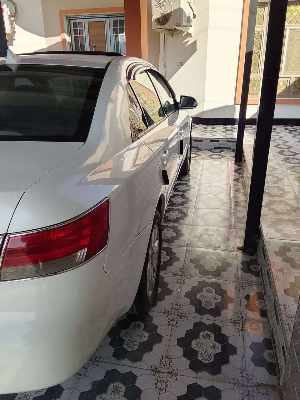 السلام عليكم سوناتا للبيع فقط
سوناتا موديل 2007 ، بيه صبغ حزام و ضرر بالچاملق الامامي جهة اليسار ،
المحرك و الجير مكفول و تبريد ثلج ، رقم انبار  تحويل مباشر .
بسعر 73 وبيه مجال.
رقمي : ***********
