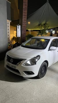 للبيع نيسان صني 2024 السياره ماشيه 32 الف مكفوله كفاله عامه  بدون طخه ...