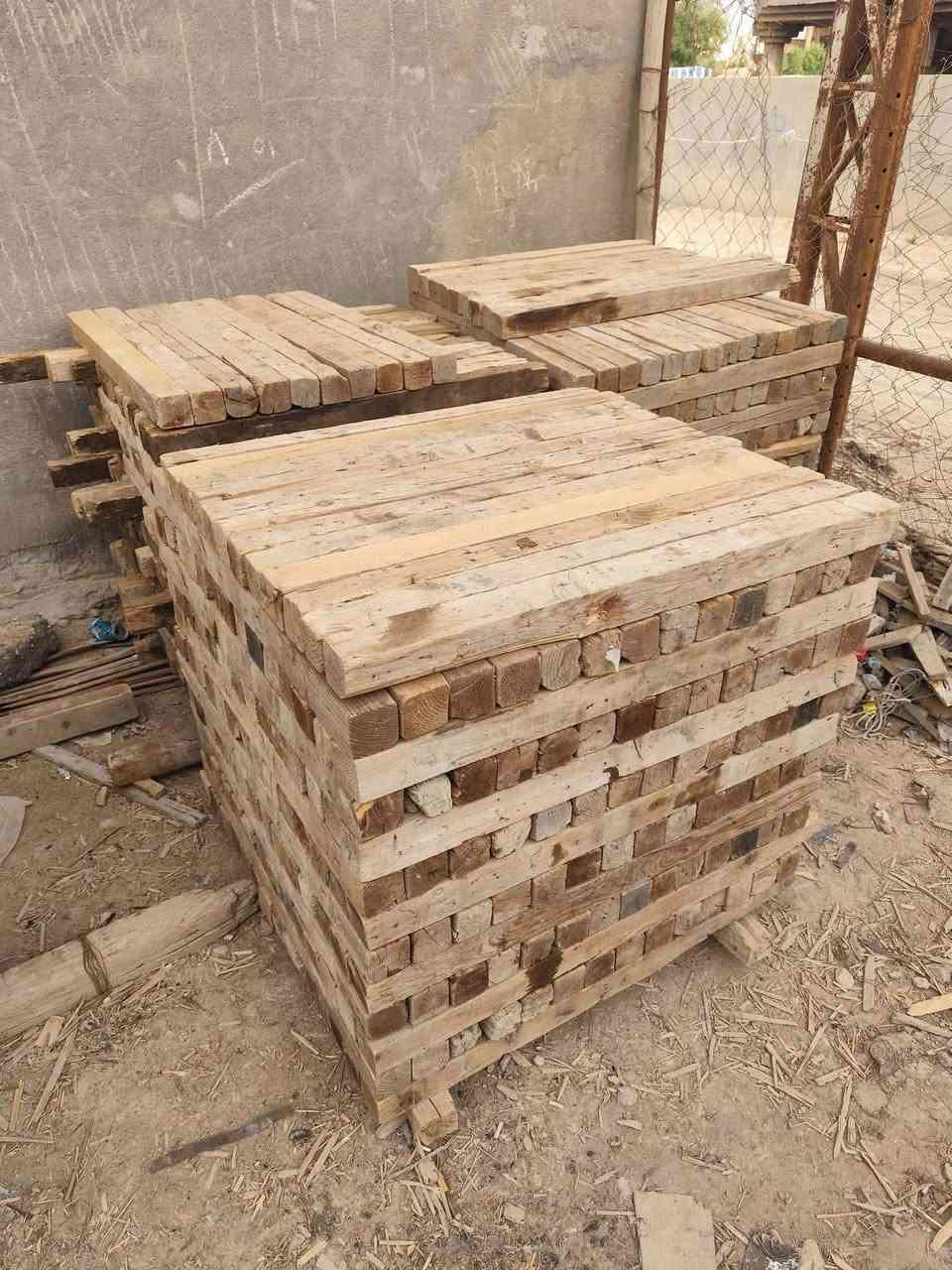 سير طول مترو٢٠ +متر و٣٠ نضيف جدا للبيع العنوان بابل هاتف ***********

