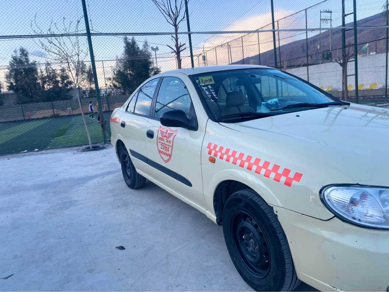 نیسان سەنی عام بۆیاخ بیلاد تەکسی ٢٠٠٩
گێرو مەکینە  وەرگەراو برانەوە بە شەرت 
پشت و پئشی جوانە دەعمی قورسی نیە سەقفی بێ مەعجونە 
رەقمی نوێیە سەنەوی بەسەرچوە 
نرخی ٩٢ مەجال 
ژم ***********
*********** شقلاوة, أربيل
