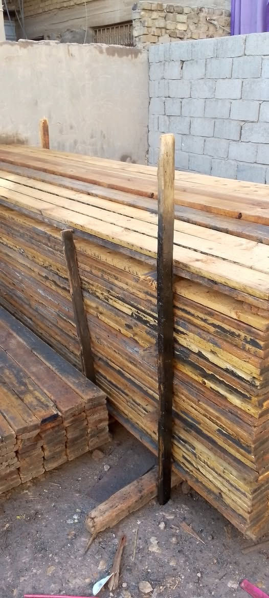 قالب خشب للبيع العدد ٩ مكاعب مشتغل بي شغلتين العنوان بابل رقم الهاتف ***********
