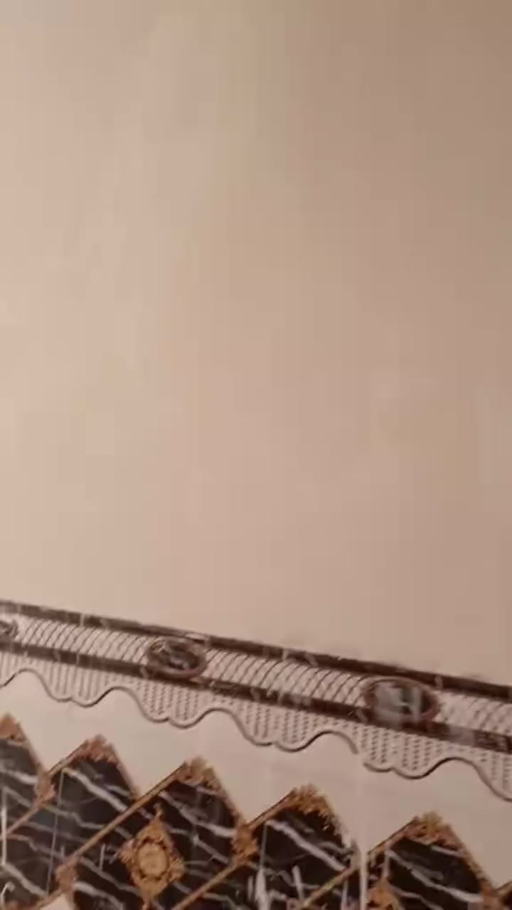 السلام عليكم. خلفه ابو محمد الخالدي 
لبخ سمنت جص بورك سيراميك كاشي بناء طابوك بناء بلوك ترميم تفليش صبغ لبخ واجهات تطبيك ارضيات مقرنص كافه العمل نشتغل سرعه ونظافه #حالين_فارغ اتصل وخادم ***********
