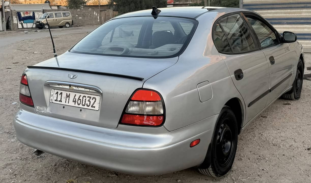 لكنزا موديل 2001
كير اوتو كير مكينه مكفولات 
تخم تاير جديد
السياره بلاديه بيها مكانات صبغ بسيطه 
مكفوله من الضربه 
السياره جاهزء من كل شي 
السعر 48 وبيها مجال 
للاتصال ***********
