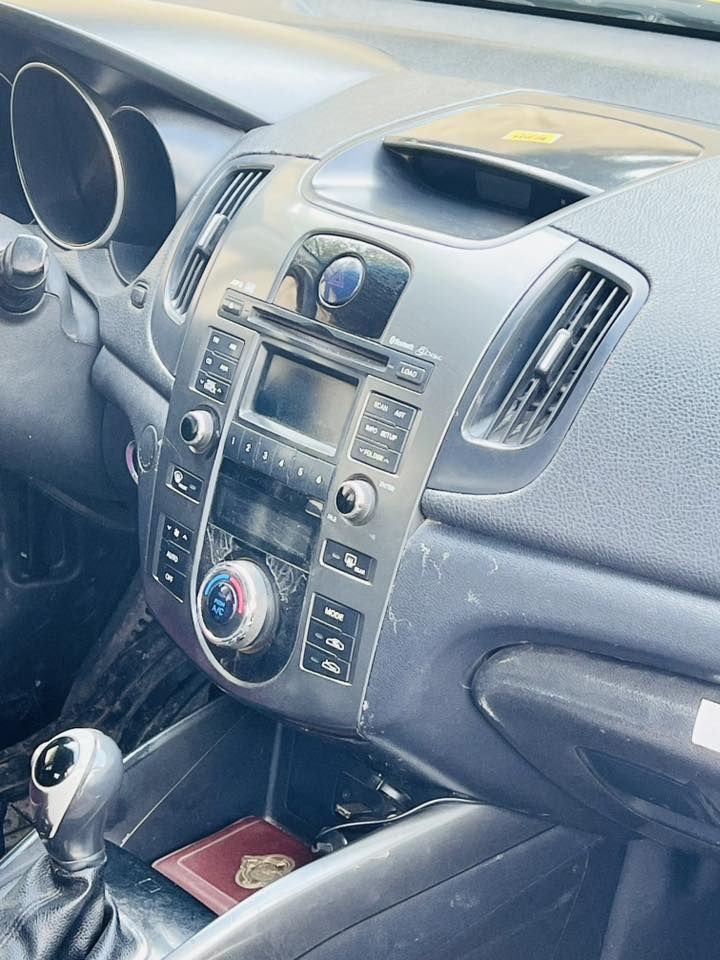 مكلف بل نشر 
للبيع سيراتو مديل 2012 
فول مواصفات  السياره رقم نينوى جديد 
الاستفسار اكثر الاتصال بل رقم

‭0776 933 2652‬
