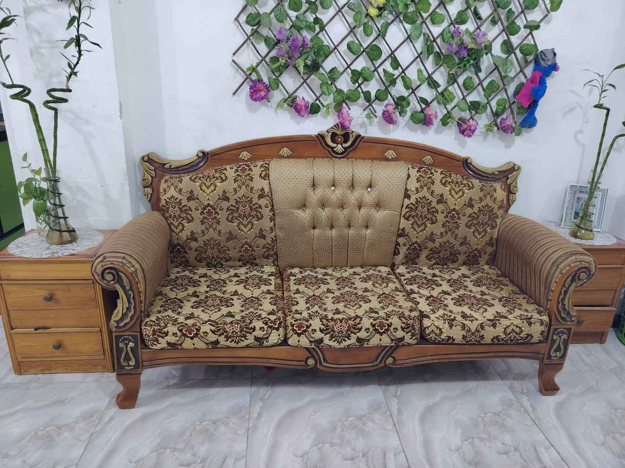تخم عشر مقاعد للبيع ب٢٥٠ وبي مجال


**إذا كنت صاحب هذا الإعلان وتريد حذفه لأي سبب، رجاءا أرسل رسالة إلى الدعم الفني**