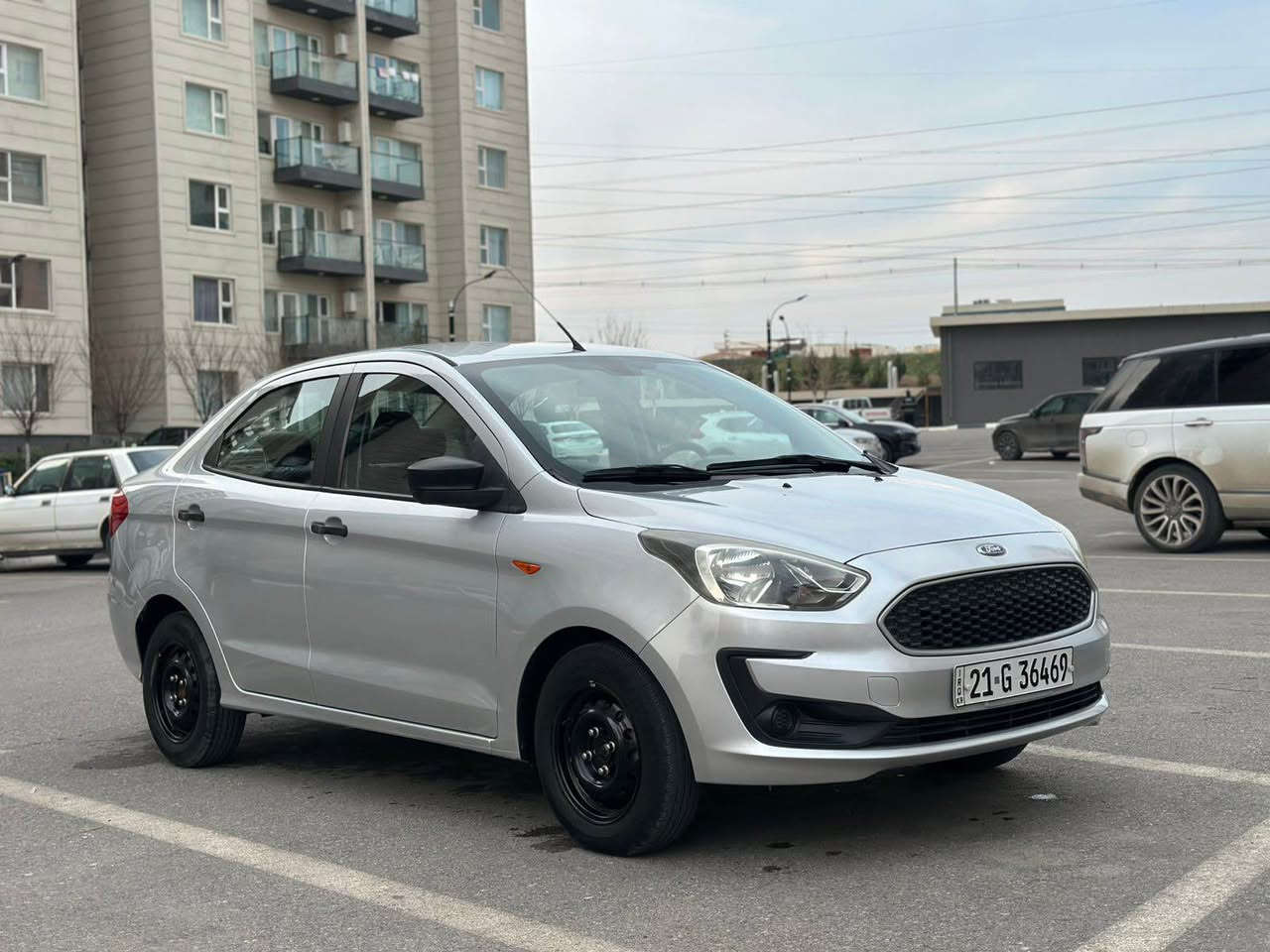 figo 2019 بێ بۆیاخ
سەنەوی تازە تا ١٠/٢٠٢٧
گێڕ و مەکینە بەشەرت نەکراوەتەوە
بێ بۆیاخ و بێ سارد 
برخوی بانەدراوە لەسەر دەقی شەریکە ماوەتەوە
یەک دینار مەسرەفی تیا نیە ماڵی دۆستە
دوو سویچ کۆنتڕۆڵ  تەبرید لەگەل سویچ
نرخی ٨٧ گەڵاو مەعامەلەی برایانە
نرخی هەرزان و فرۆشتنم داناوە تکایە گەر موشتەری نیت تێل مەکە 
***********
*********** السليمانية, العراق
