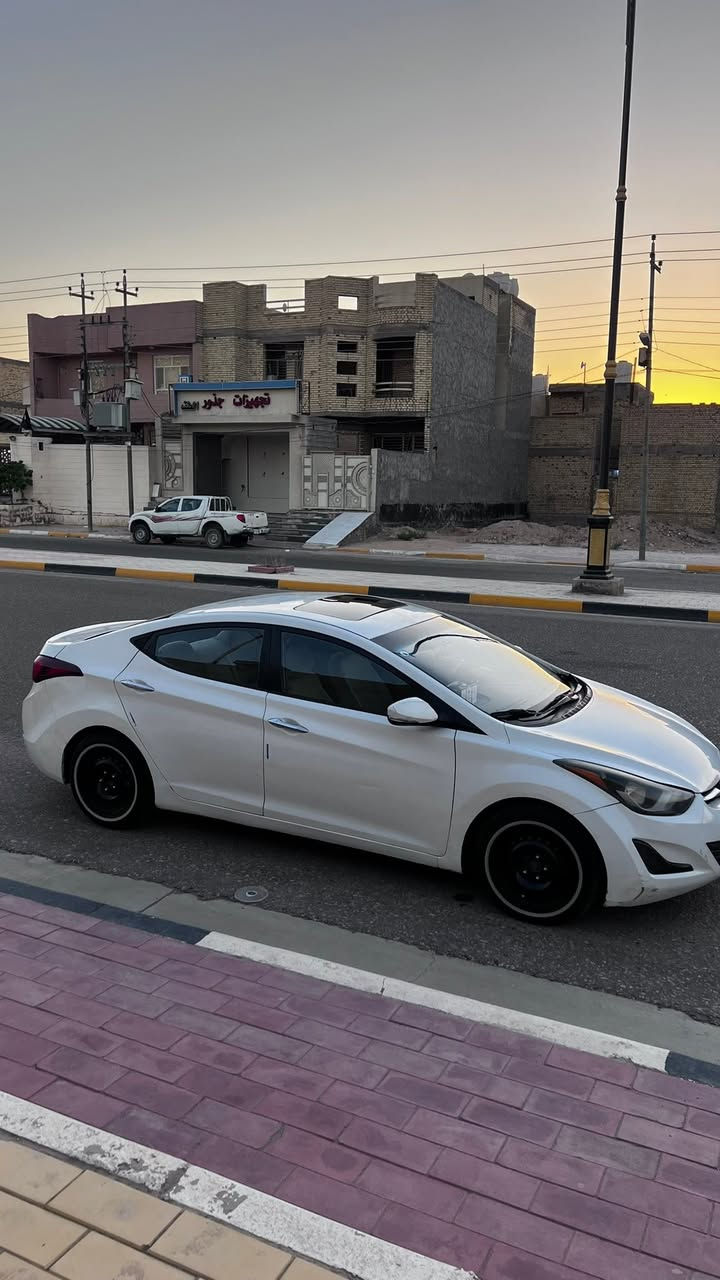 السلام عليكم 
النترا 2014 خليجي 
بغداد بأسمي 
محرك 1800
تبريد ثلج
بيها صبغ
السعر 85
المكان كربلاء المقدسة 
***********
