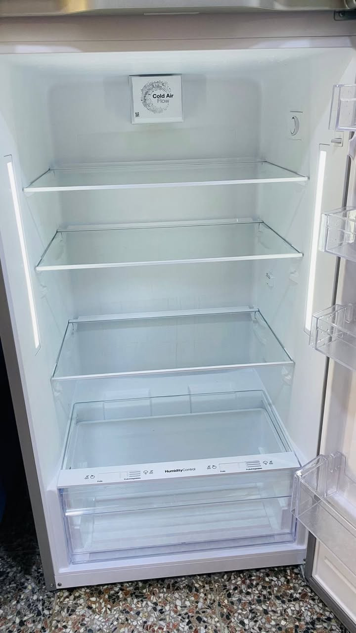 ثلاجه ماركة فستل
قياس 20 قدم (طول 180 سم وعرض 70 سم ) 
سعر الشراء 560 الف 
سعر البيع حالياً 400 الف 
العنوان بغداد الشعلة 
الرقم ***********
