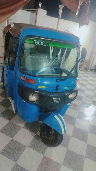 سلام عليكم تكتك لبيع 21.اوراق اصوالي المرتضه السعرر 6250 بيه مجال المكان القاسم. الشراي يتصل، ***********
