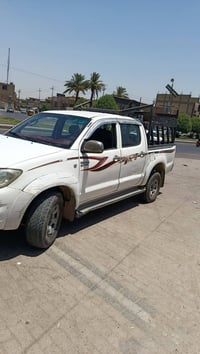 ه هايلوكس موديل 2006 مكاني بغداد الراشدية  07715351854