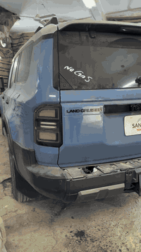 برادو 2025 ارجاع سستم ايرباكات  الئ وضع الشركة مع ضمان العمل مفتوح مع ...