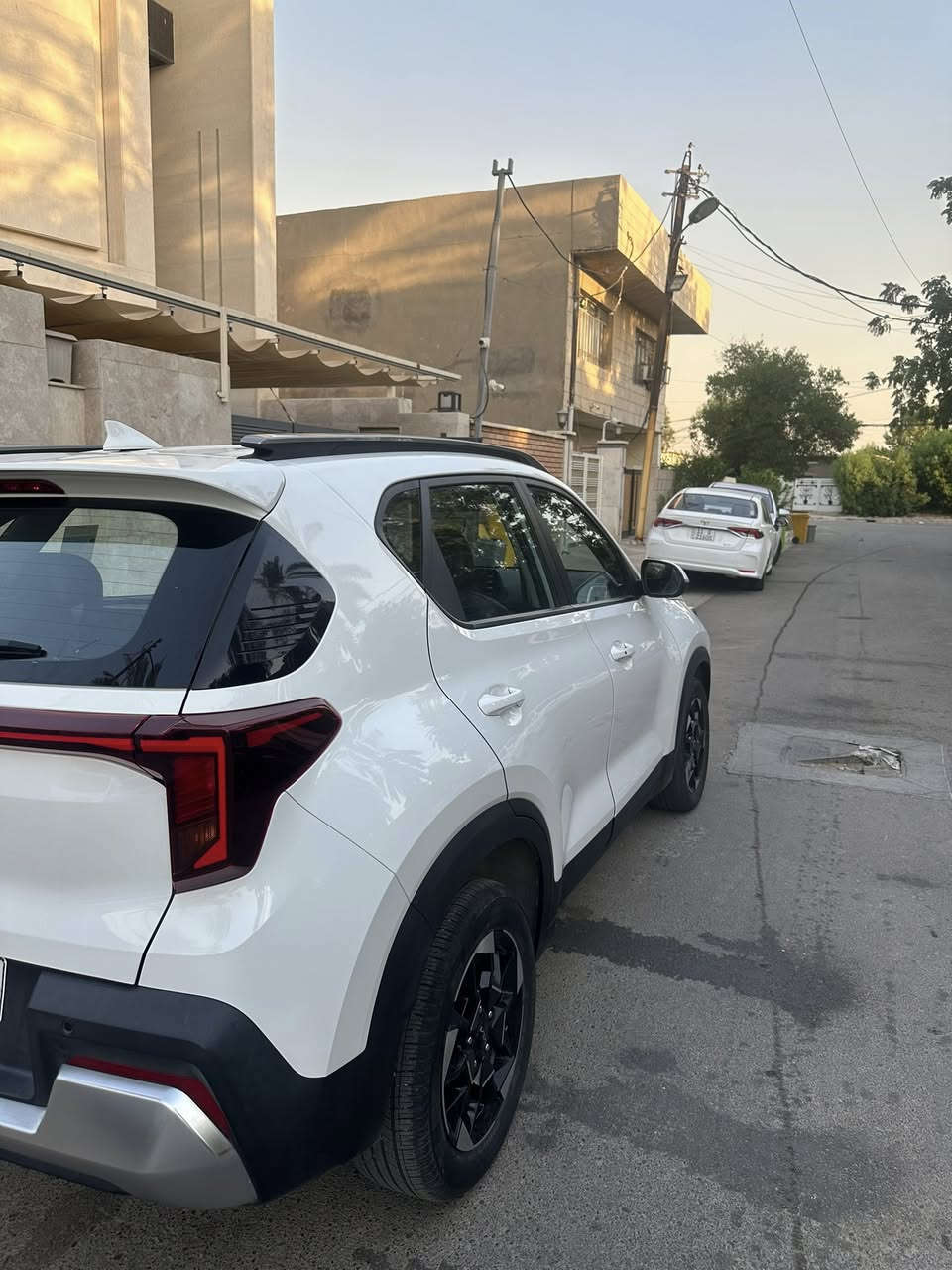 السلام عليكم

كيا سونيت للبيع

موديل 2024

محرك 1500 دبل نوزل تنفس طبيعي

مواصفات:

دخول بصمة

بصمتين لسيارة

تشغيل السيارة عن بعد

كامرة خلفية دوارة

شاشة اصلية نظام اندرويد اوتو ابل كار بلي فتحة يو اس بي و بلوتوث

شاشة اعطال

حساسات امامية خلفية

التبريد شاشة اوتو (قطعتين امامي وخلفي)

مانع انزلاق ESC و ABS 

2 ايرباك

مثبت سرعة

مساعد نزول منحدرات

تحكمات ستيرن

قياس ضغط الإطارات

تشغيل مصابيح اوتو

مري شفط واشاير بالمري 

ماشية 19 الف

بيها طخة بسيطة بالدفيوزر موضح بالصور

ضمان الدوليه

السعر 23مليون ونص
للاستفسار

***********

