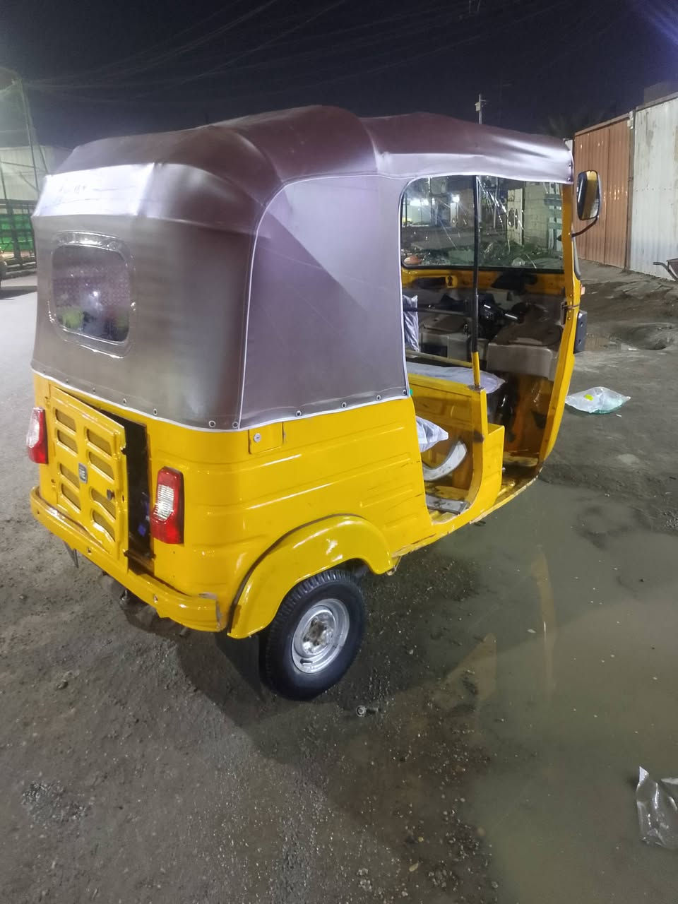 السلام عليكم
موديل 19 للبيع 
مكينه مكفوله من التنقيص ولتبخير
رقم وسنويه تحويل ثاني يوم
مكان بغداد الشعب
الاتصال ***********
