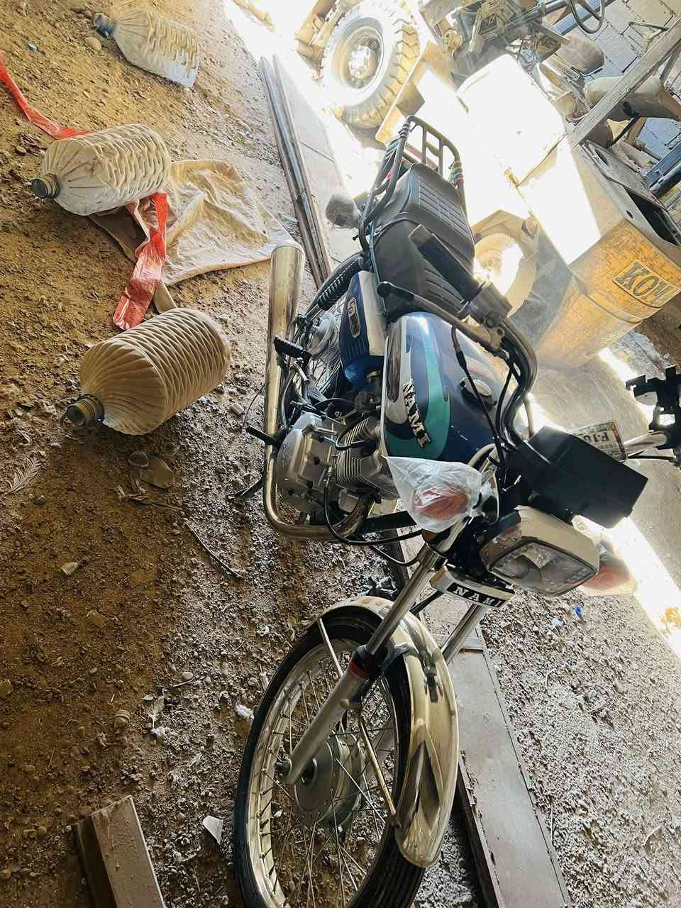 السلام عليكم شباب دراجه البيع ومروس يرهم شعندك نزل


**إذا كنت صاحب هذا الإعلان وتريد حذفه لأي سبب، رجاءا أرسل رسالة إلى الدعم الفني**