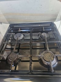 طباخ • كل العيون • فرن