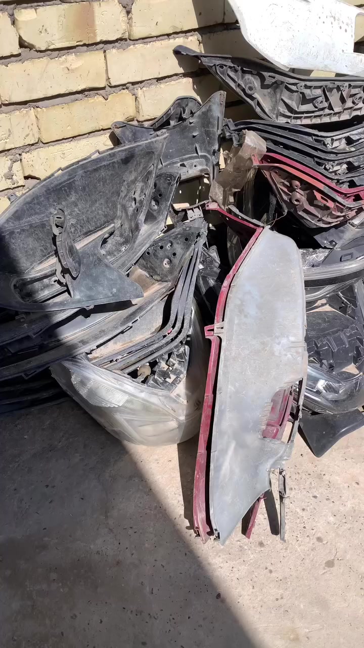 متوفر ادوات (pcx) تفصيخ ياباني من الجيل الاول الى الجيل الرابع /كفرات جميع الالوان/سوادات/صالنصات/كلجات جامات اماميه/مازدات من الجيل الاول الى الجيل الرابع 
مكاني الشعب حي اور متوفر توصيل ***********
