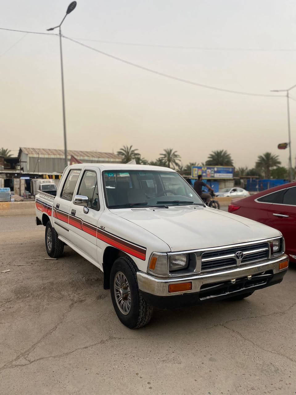 السلام عليكم من بعد اذن الأمن اخوان سياره بيك اب موديل 1989 دبل قماره الرقم دولي بغداد باقي لوحات سنويه لل 29 السيارة مكفوله من الضربه القويه والعيب الشرعي مكينه وكير وشاصي وتكم وقماره مكفولات باور ستيرن السيارة معمره تعمير حلو ومتعوب عليها وجاهزه من كل شي السعر 58 وبيها مجال شي قليل كلش التواصل(***********) وات ساب او *********** واشكر الجميع
