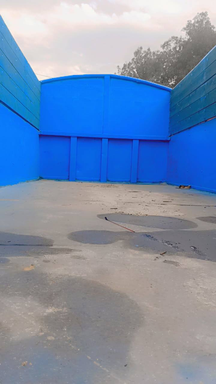 بدي ابو ردين جديد للبيع ابو البرغي تفصال بغداد طوله 5امتار و5سانتيم وعرضه 232 المكان  النجف الموشراي لا يتصل *********** او ***********
