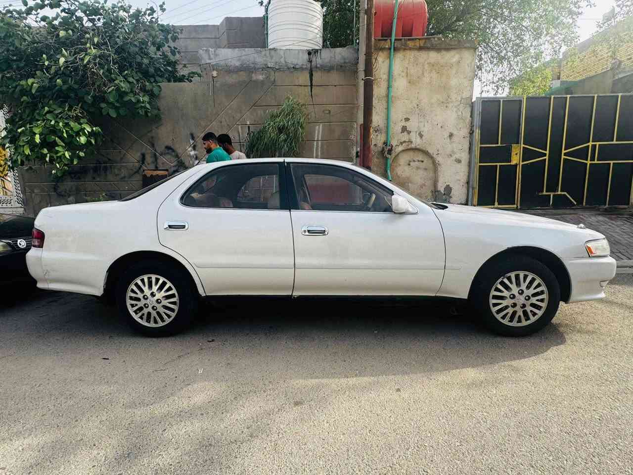 سلام عليكم 
كرستا للبيع مكفوله من الضربه والكص ونقل جثه 
مكينه وحداديه جاهزات وتبريد شغال تخم تاير جديد رقم بصره انكليزي السياره بأسمي شرط التحويل السعر ٦٨ مجالها قليل بس الشراي يخابر 
 مكان السياره البصره ــ القبله 
***********
