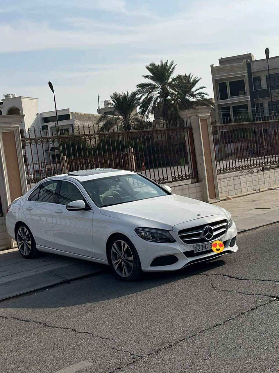 سلام عليكم عندي مارسيدس C300 موديل 2018 رقم سليمانيه بسمي اتريد تحويل او وكاله سياره جاهزه وارد امريكا حادثه جاملغ اوبنيد للبيع او مراوس الاستفسار اكثر الاتصال ***********
