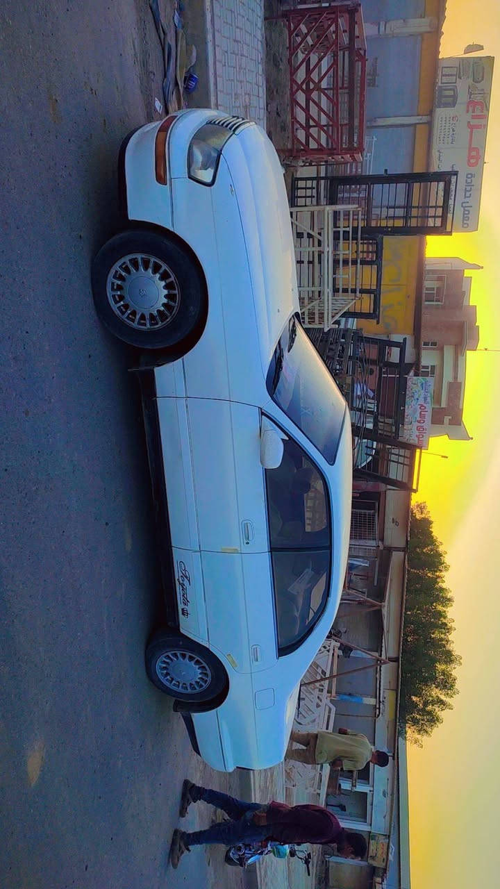 تيوته بطه لبيع
سياره نضيفه ومرتبه مال جناي
تبريد شغال تحويل ثاني يوم 
السعر 45
اتصال ‏‪0771 375 1831‬‏
