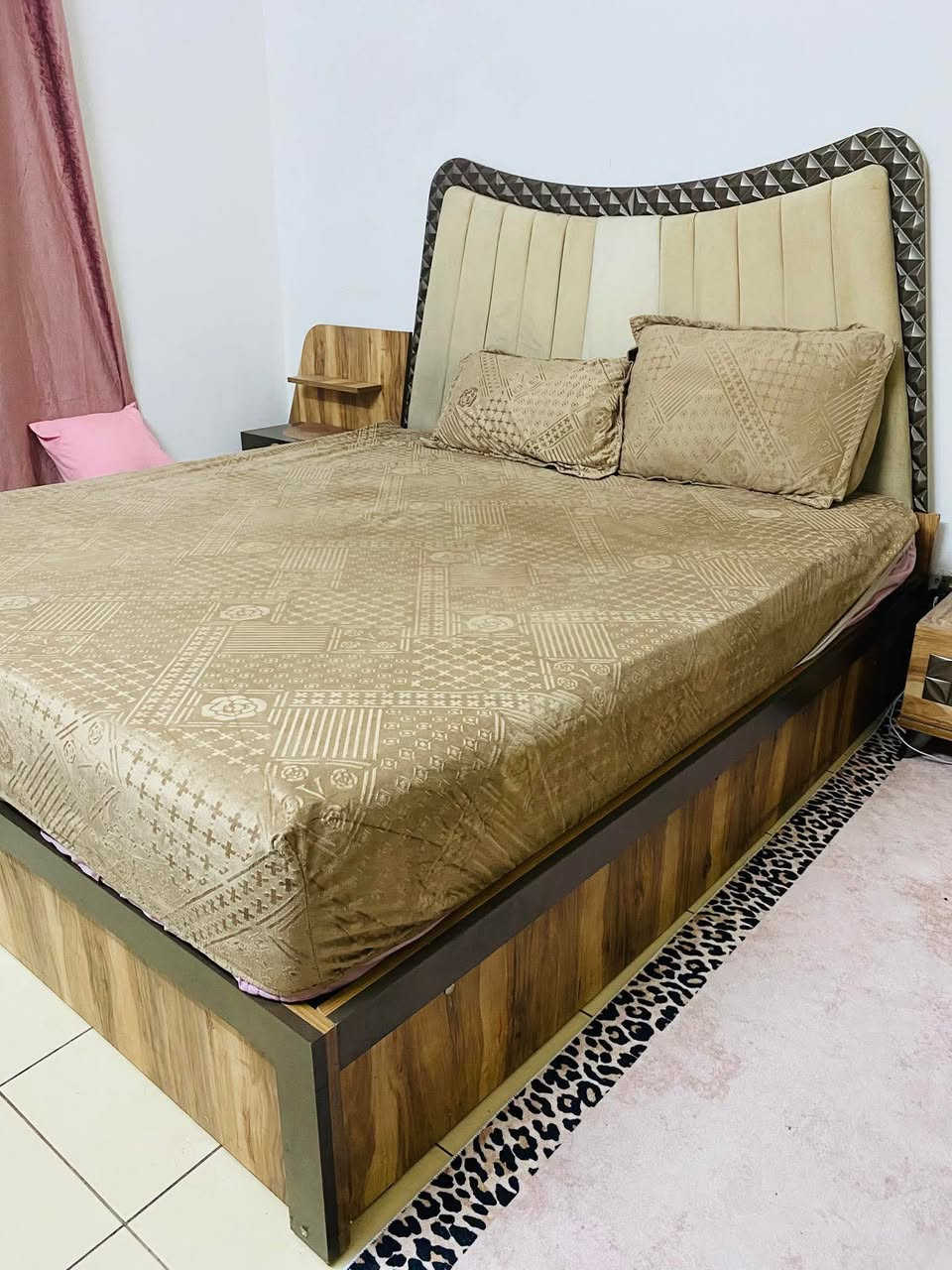 للبيع غرفه شانيل تركي جدا نظيفه
ديوان للبيع


**إذا كنت صاحب هذا الإعلان وتريد حذفه لأي سبب، رجاءا أرسل رسالة إلى الدعم الفني**