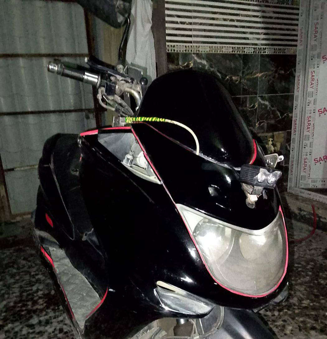 سلام عليكم 
دراجه ماجسته كامله كهرابئياتهة ابريكاتهة حساسات اثنين السعر 400+درع حماية مع القناع مالته60+خوذ15+اجفوف ومناظر هدية🎁🎁 وبيهن مجال للتواصل***********
