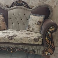 تخم • ١٠ مقاعد • نضيف