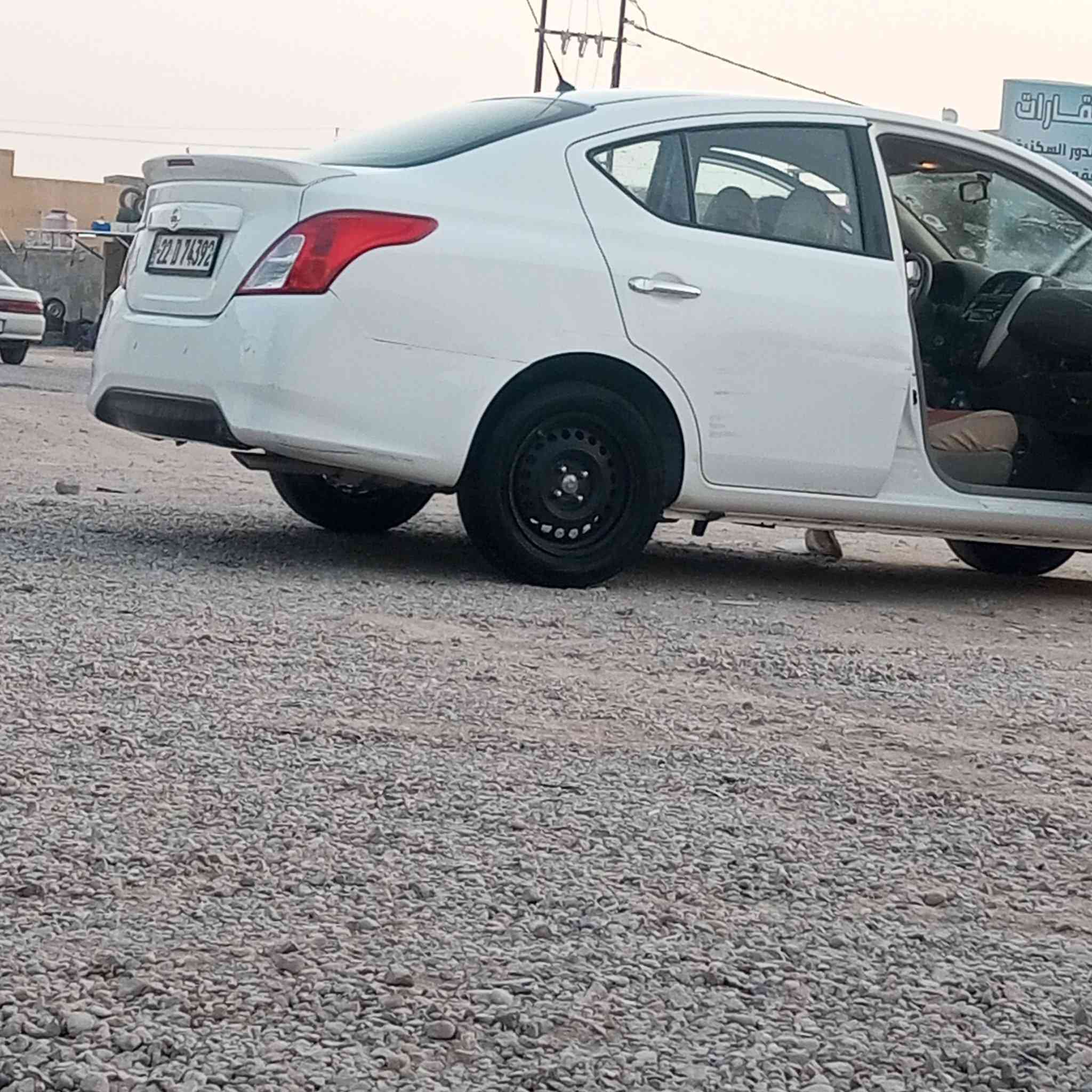نيسان 22 ربيل سنويه 27. سعرها 104 بيها مجال. هندي. ماشيه 95 مكاني بصره. *********** بيه بارد بسيط.

