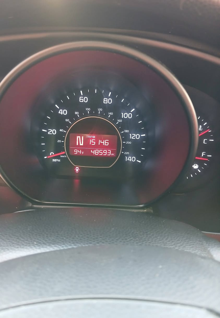 مكينه 2.0 GDI
ماشيه 48 الف ميل 
ضربتهه بامريكا موجوده الصور
وبالعراق هاي البابين مطخوخات ومصبوغات على كد الطخه شواصي لغود تكم كفاله
مكينه وكير كفاله لا تبخير ولا تنقيص ستوني مسويلها ادامه بلكات نوزلات مجاول دهن كله اصلي يورل SP
دواخل نظيفة الكشنات جدد اول ما جبتهه دوشمتهن والكاعيه همين 
صدر امامي خلفي 100%
تخم تاير جديد
تبريد ثلج
وياله رياضي، 18
سيارة plus
 شاشه جبيرة ابل كاربلاي لايت اوتو مري كهرباء
نقصها بس مرايه اليمنه قاعدتها مكسورة تصليحها ما يكلف 25 الف
سعر 130$
***********
