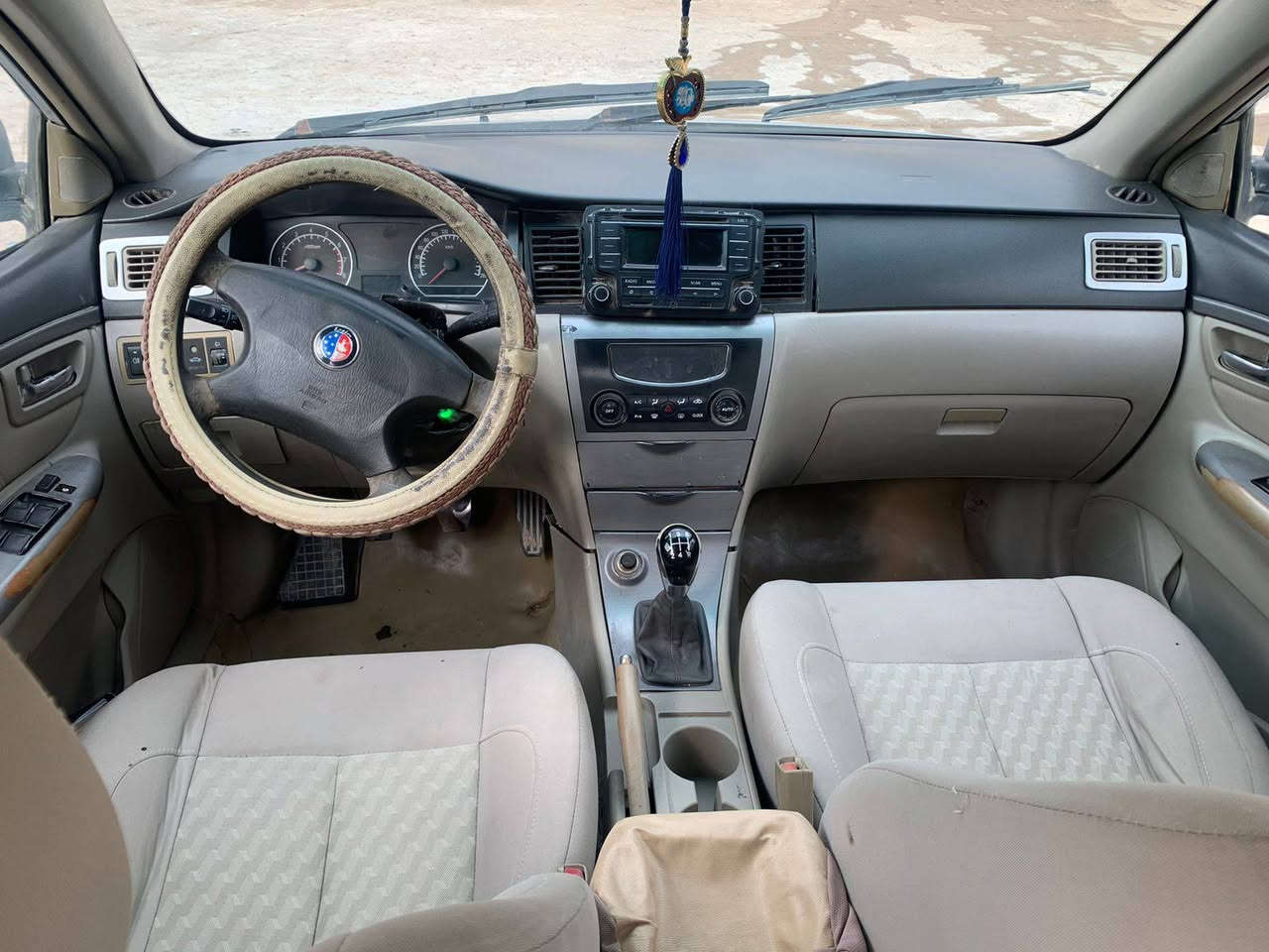 السلام عليكم للبيع صبغ فقط الهلالات مصلحه كيرمحرك مكفولات الصدر جيد موديل 11تبريد بس غاز السعر 46ورقه مع المجال للاتصال ***********
