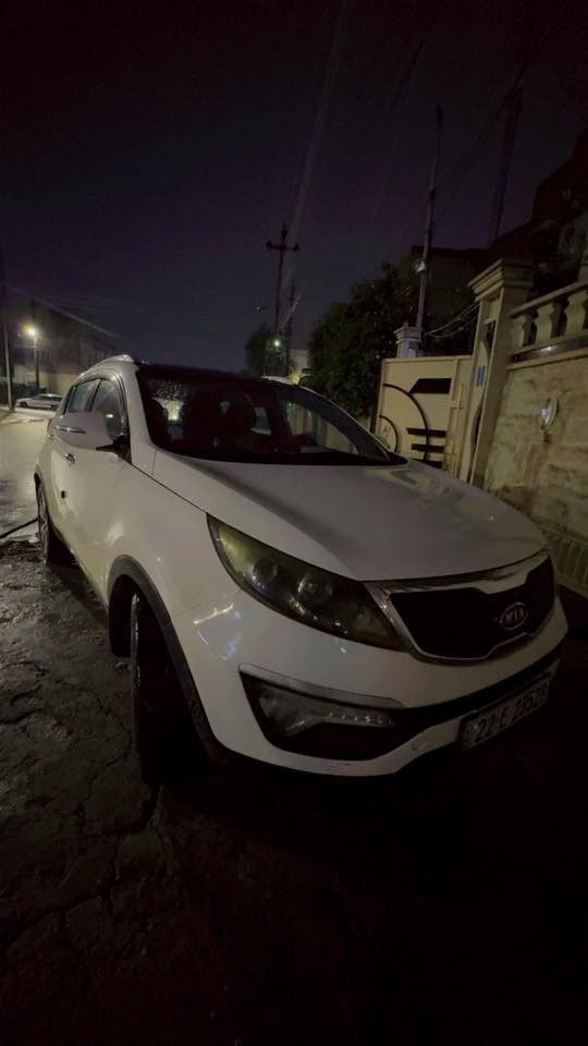 سبورتج 2012
للبيع فول موصفات 
سقف جام اسود 
تحكمات ستيرن 
شاشه كبيره 
بدون صبغ 
فقط تبديل جاملغ 
سياره نضيفه احلا من الصور 
كاربون بانزين 
وكاله تحويل شرط 

‭0770 183 2692‬

‭0751 968 3376‬
