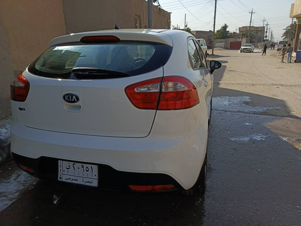 كيا ريو 2013وارد خليجي  سعرها83 كفاله عامه ماعده قطعه كلير محرك كير حداديه تبريد كله جديد بسمي تحويل ثاني يوم تخم تاير دواخل جدد رقمه بصره مكانه بصره *********** البصرة, العراق
