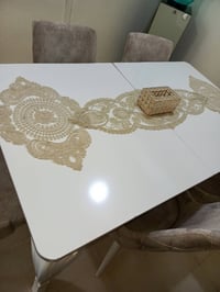 ميز طعام • ٦كراسي • فيه مجال