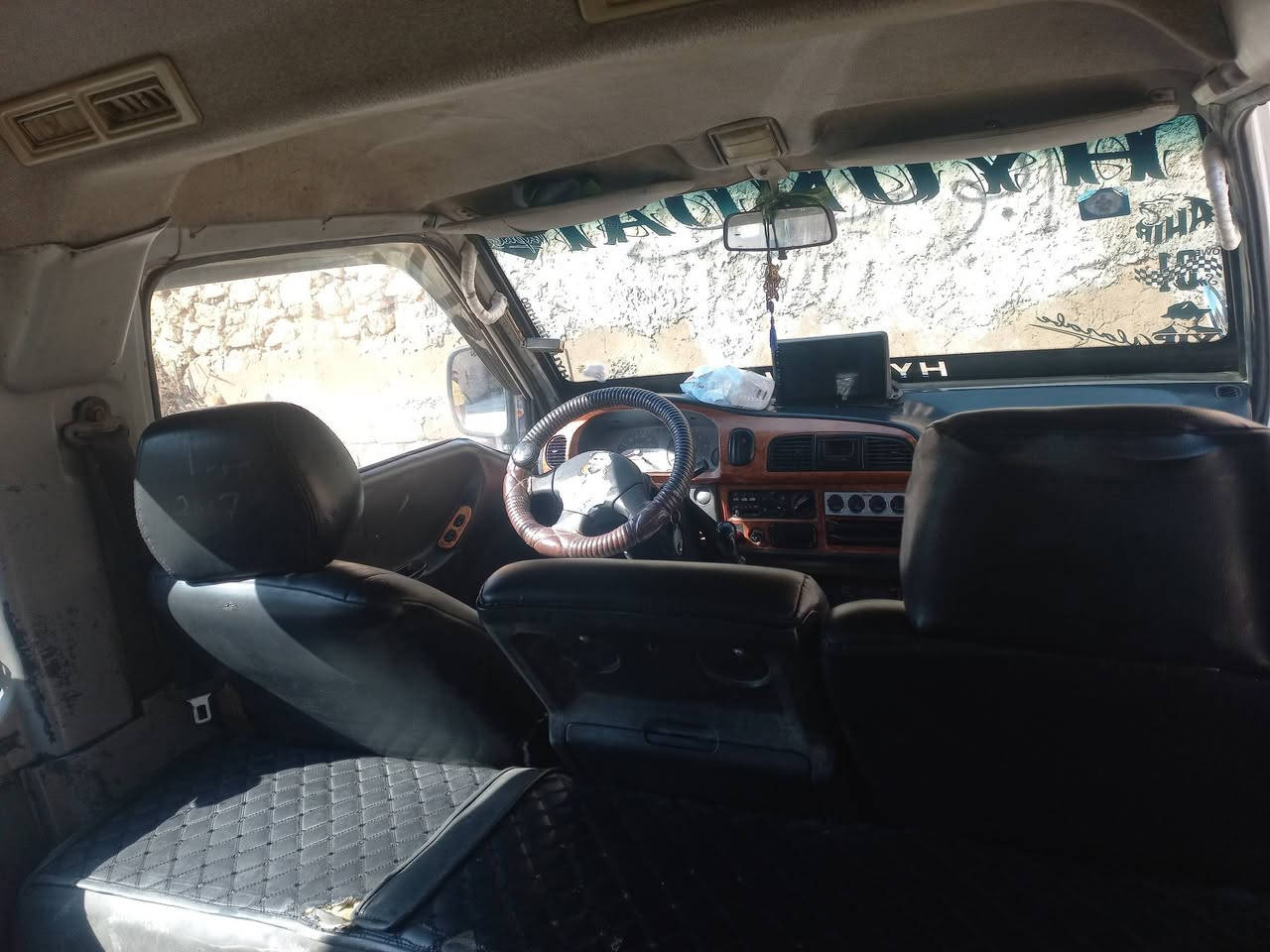 للبيع كيا هونداي موديل 2000
رقم انكليزي سنوية مجدد ل2030
كير واكسن شرط مكفوله 
مكينه معمره جدد 
هيئة غرمات مصفره 
اتصال بيك خير وتدلل 
***********
