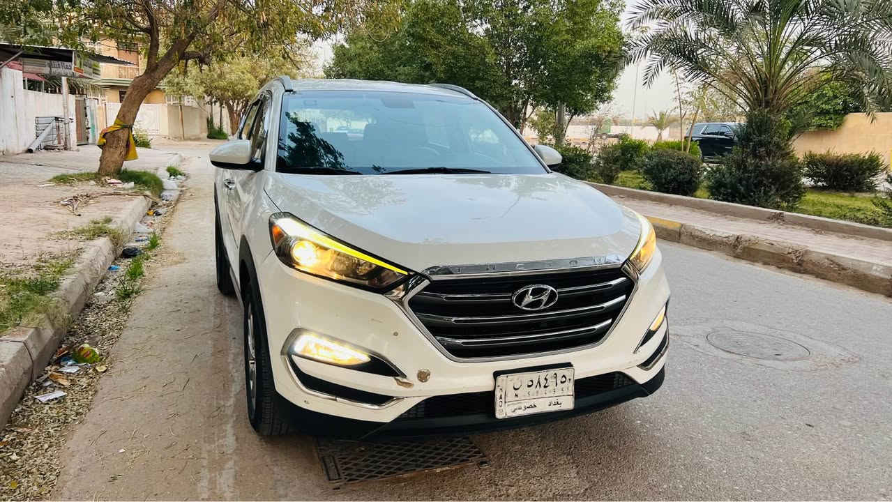 السلام عليكم توسان وارد امريكي بدون حادث فقط رش قطعتين بالعراق 2017 ماشيه 95 الف كير محرك مكفولات حدادية تبريد تاير جاهزة سعر 145 اي استفسار اتصل *********** بغداد, العراق
