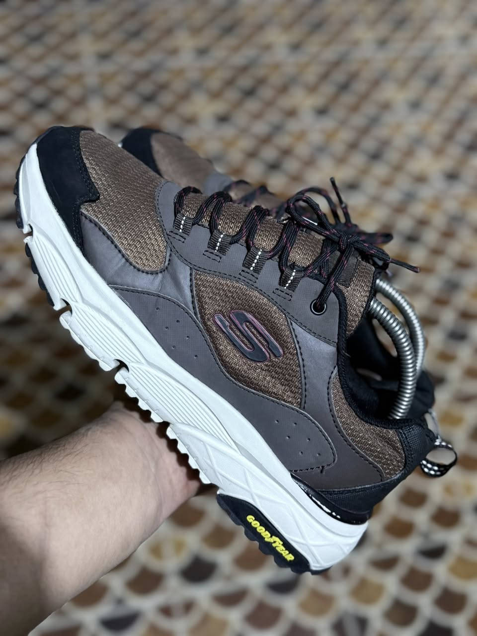 سكجرز
قياس 42
طول القدم 27
نضافه فول
يوجد توصيل


**إذا كنت صاحب هذا الإعلان وتريد حذفه لأي سبب، رجاءا أرسل رسالة إلى الدعم الفني**