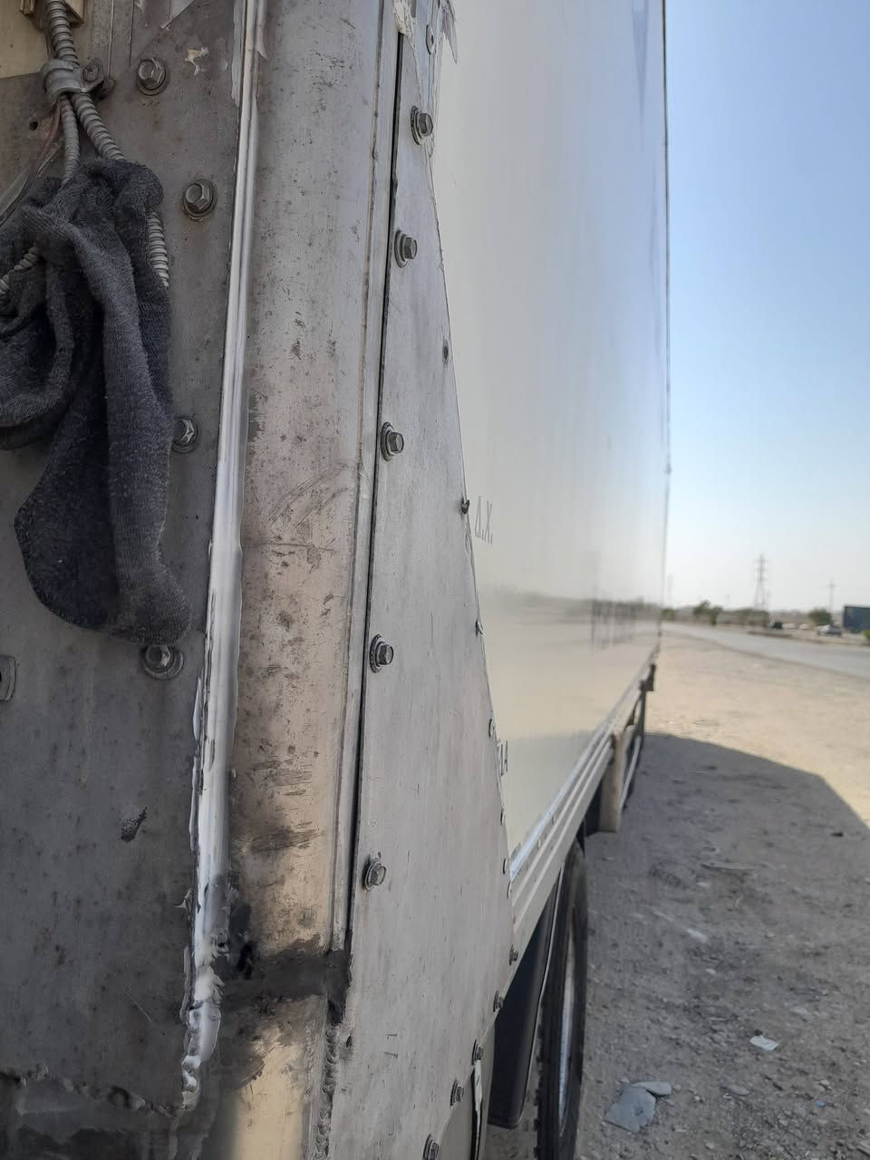 سلام عليكم   افيكو ٢٠٠٢ سنوية براد  شعار ٧ أرقام ابيع راس وعربانة مامربوطة سيارة جاهزة للعمل كروز ١٠ حجم المحرك ٤٢٠ 
كير عادي ٤× ٤ سيارة جاهزة للعمل  براد ايطالي  سمك ٧  شاصي  جهازة اس بي ثري  تخم تايرات راس وعربانة جديد  شاصي  الأيمن مضروب باج  للتواصل *********** السعر إذا تحويل ١٦٠ بدون تحويل ١٤٠ وبي مجال  مكاني بغداد
